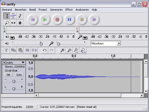 diverse geluidseffecten toepassen (wahwah, echo, fade, achterstevoren etc.) - converteren naar wav, ogg vorbis, flac en mp3 (Lame plugin benodigd)